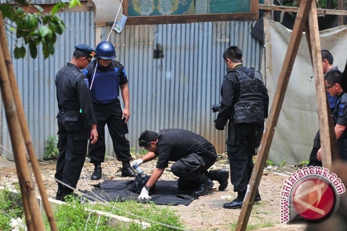  Dua ledakan terdengar di lokasi pengepungan