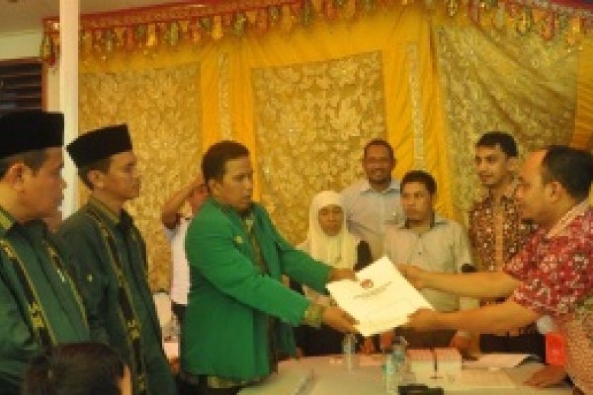 KPU Pariaman Terima Berkas Pendaftaran Pasangan MG