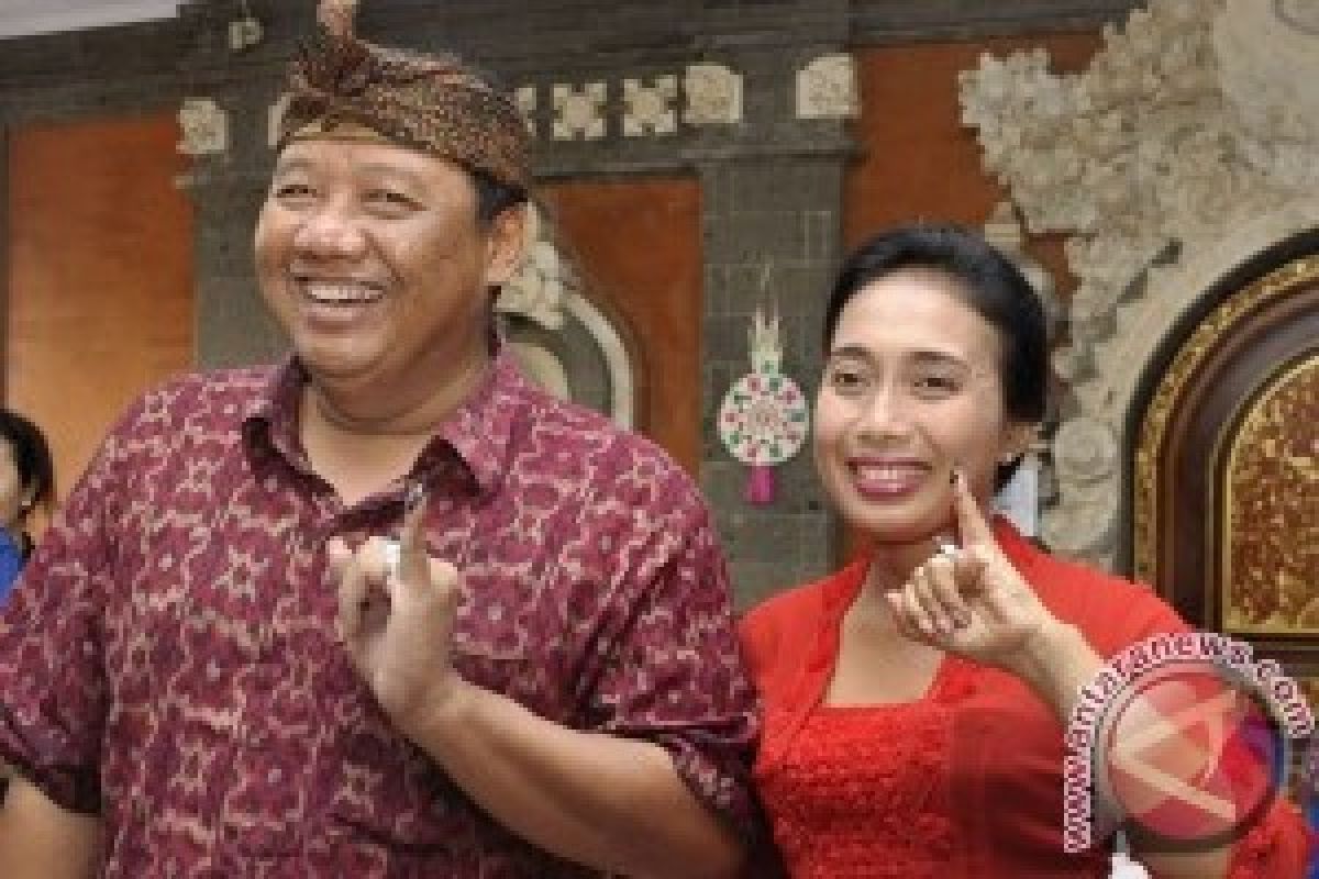 Pendukung Puspayoga Demonstrasi ke DPRD Bali