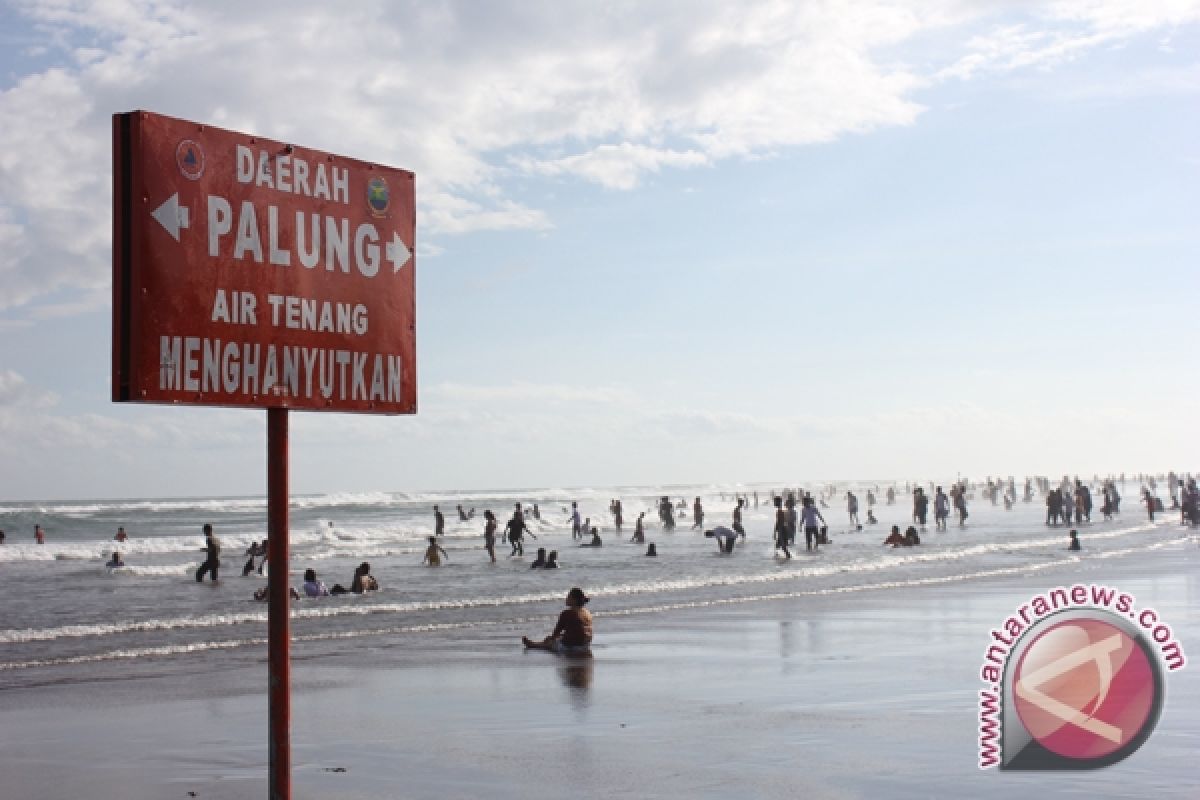 BPBD imbau wisatawan pantai selatan waspadai palung