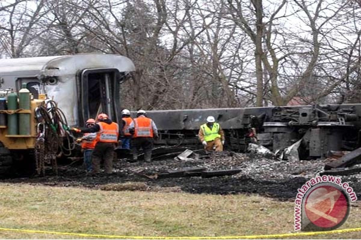 Bus vs kereta tabrakan di Thailand, 20 tewas