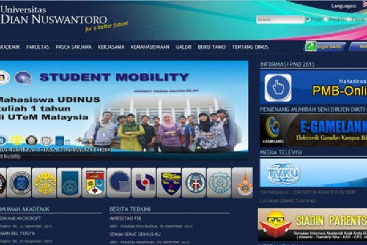 Pecat Mahasiswa 'Blogger', Udinus Didemo