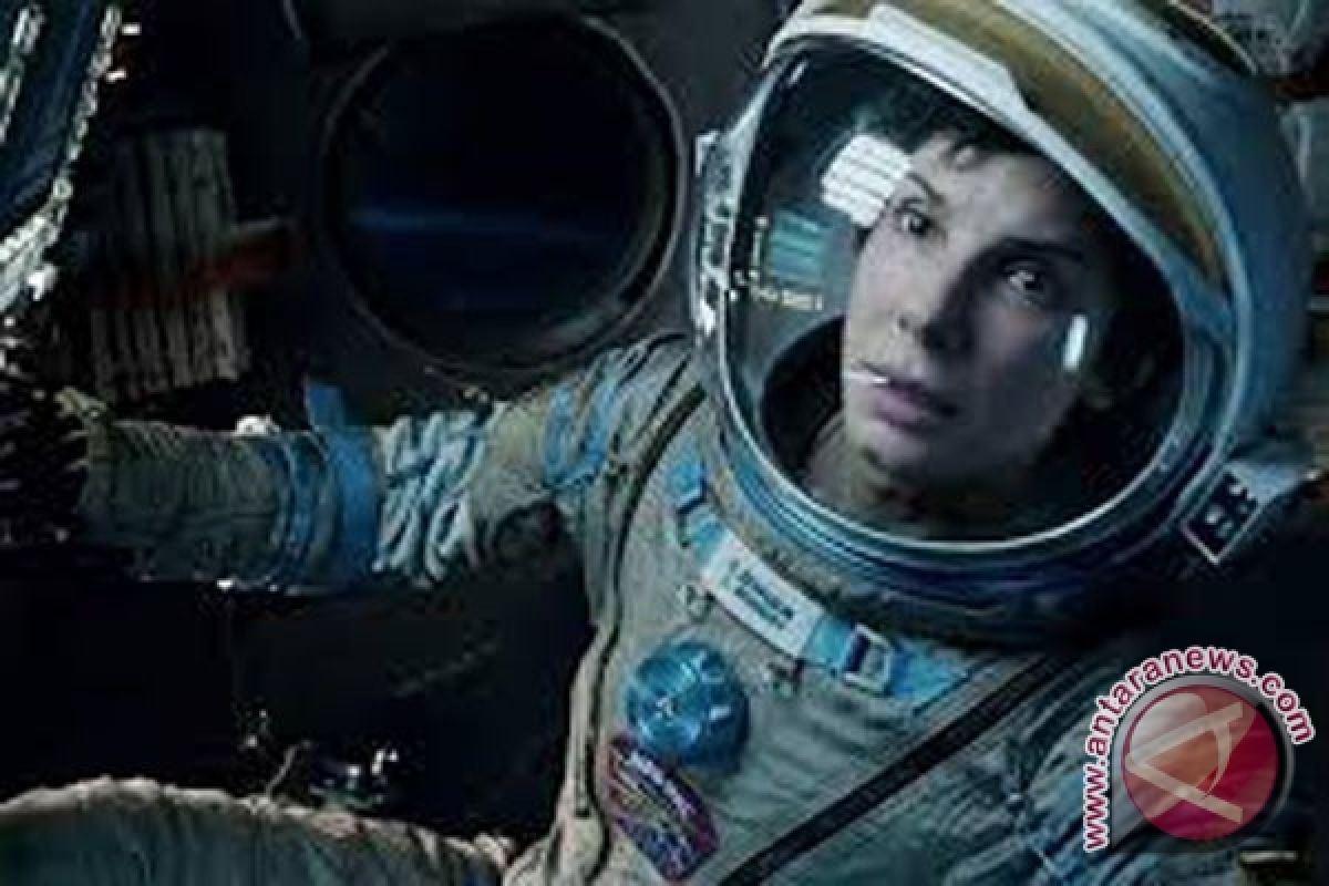  Hal-Hal Yang Tidak "Pas" Di Film Gravity