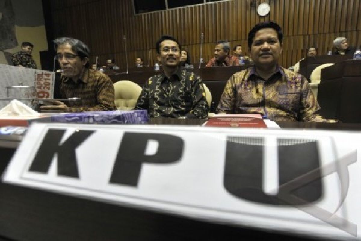 Menunggu KPU Selesaikan DPT Pemilu 2014