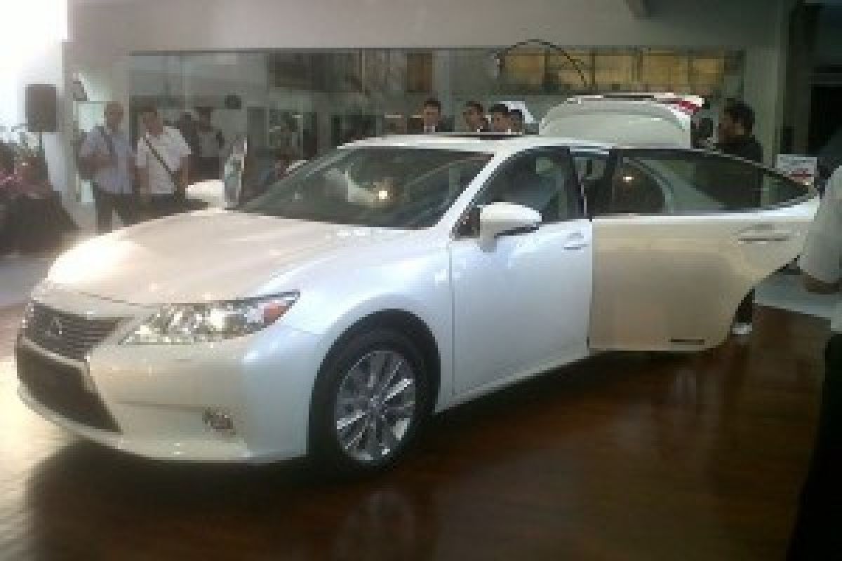 Lexus Bukukan Penjualan 2.500 Unit