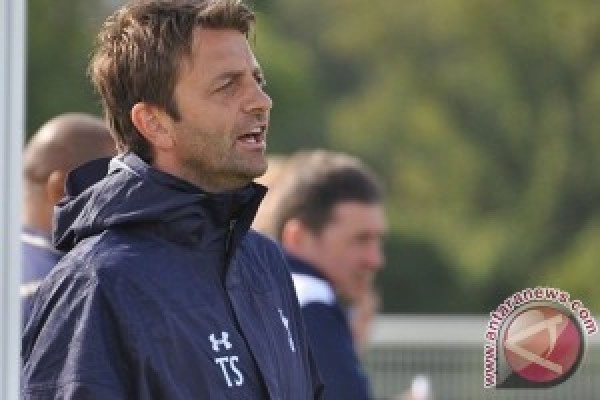 Spurs Tunjuk Sherwood Gantikan Boas