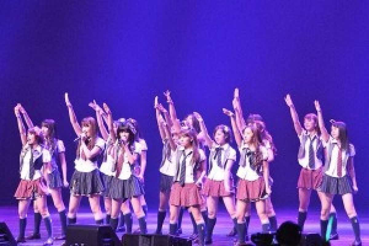 AKB48 Jadi Zombie di Game Arcade