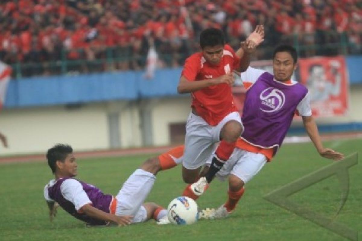 10 Tim Se-Jateng DIY Perebutkan Piala Coca-Cola