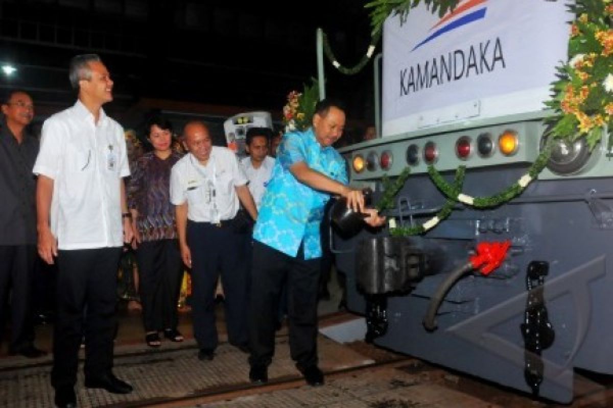 Menjalin Jaringan Kereta Api Antarkota di Jateng-DIY