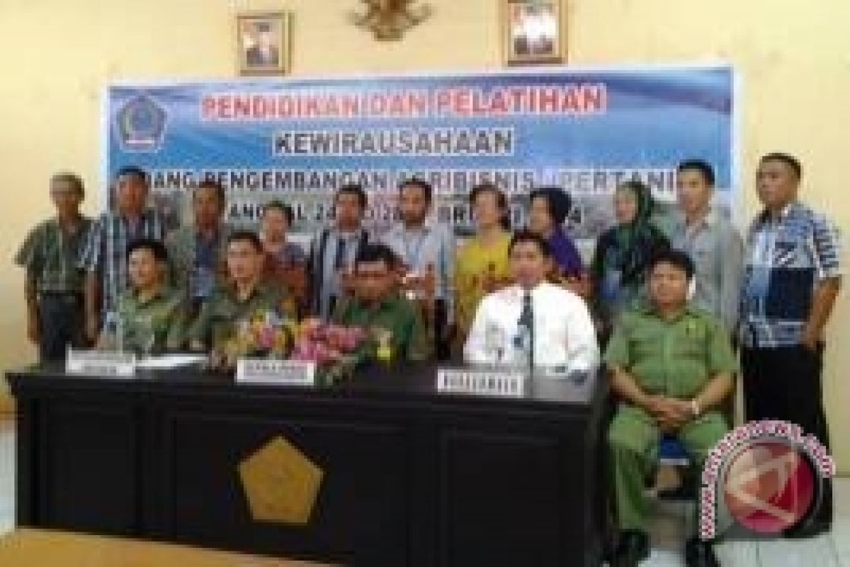 Diskop Sulut gelar diklat wirausaha dan RAT 