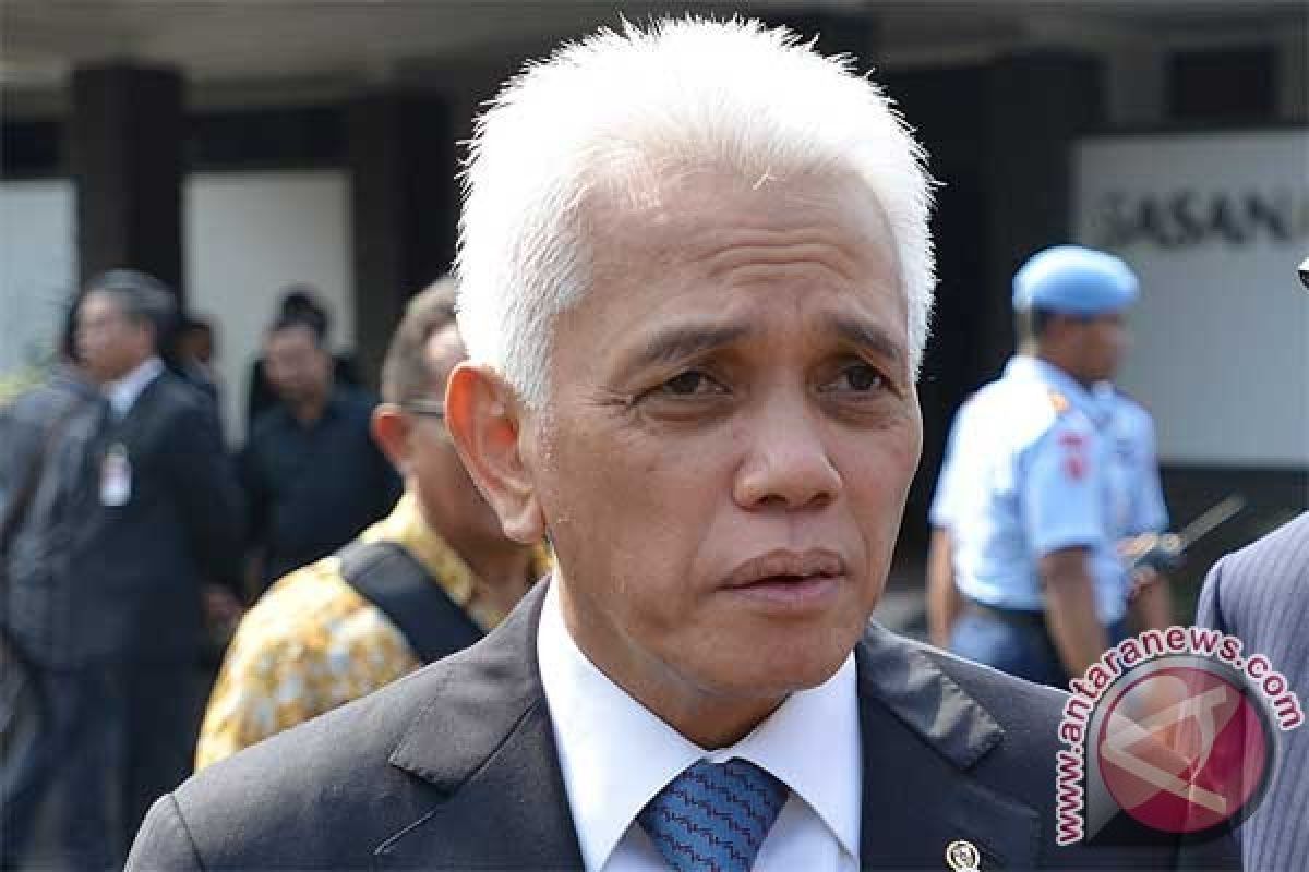 "Kembaran" Hatta Rajasa Ramaikan Kampanye PAN di Malang