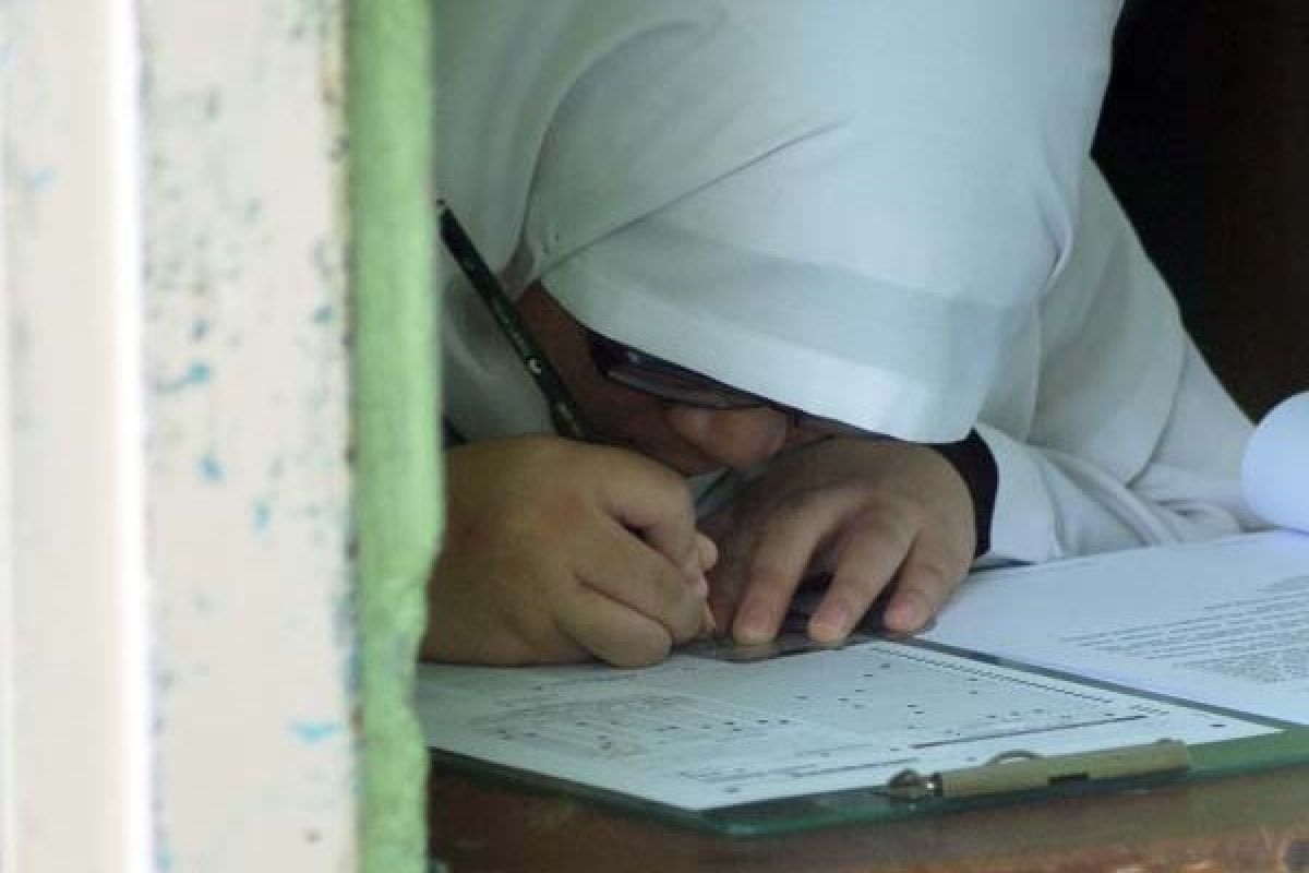 Menag Pantau Ujian Nasional Madrasah Aliyah