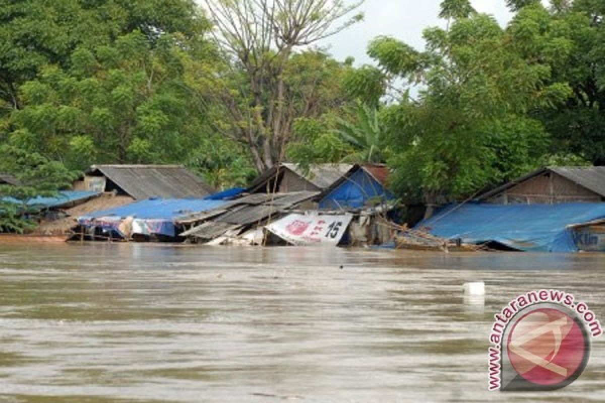 Banjir Bandang Landa Sejumlah Desa di Trenggalek