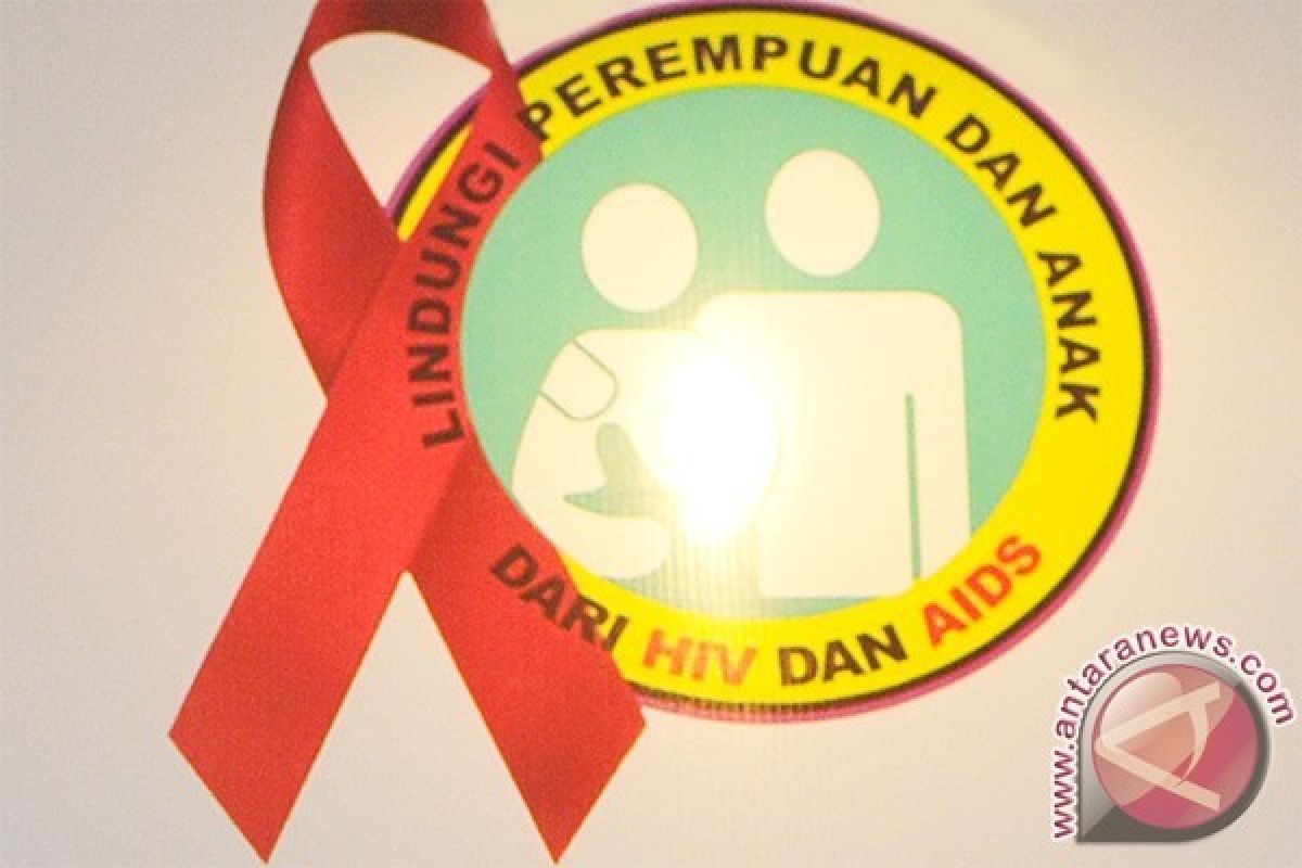 Dokter: HIV bisa menular melalui kontak langsung dengan cairan tubuh penderita