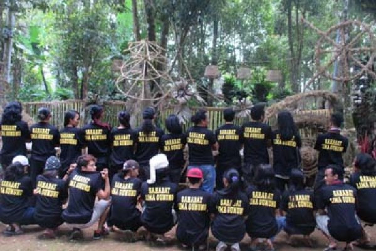 Mereka Ingin Selalu Hadiri Festival Lima Gunung