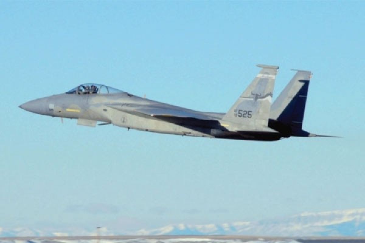 Jet tempur AS serang Iran saat mencari pilot F-15 yang hilang