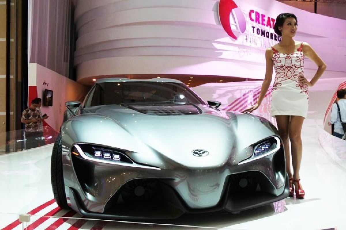 Toyota Perkenalkan Mobil Konsep FV2 dan FT-1 di  IIMS 2014