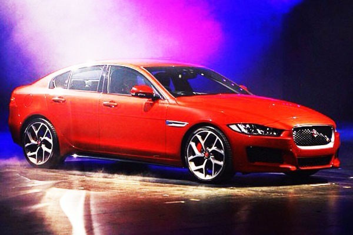 Jaguar XE Dirancang Untuk Perempuan dan Kaum Muda