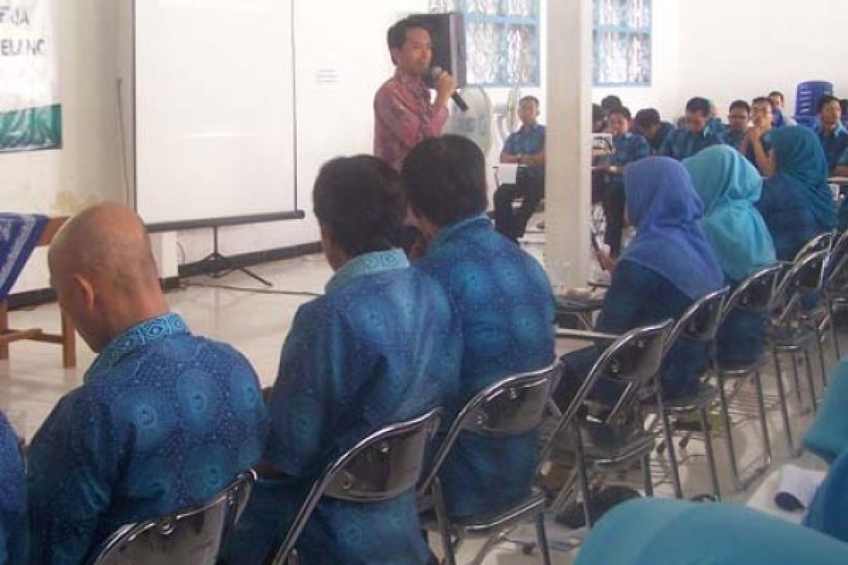 Pelatihan Etos Kerja Karyawan UMM