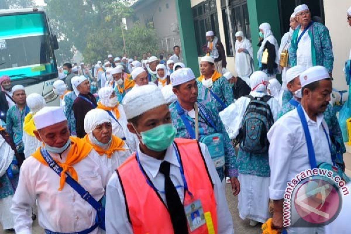 Penyitaan Air Zamzam 1.500 Kg dari Satu Kloter Merupakan Rekor, Kata Ahmad