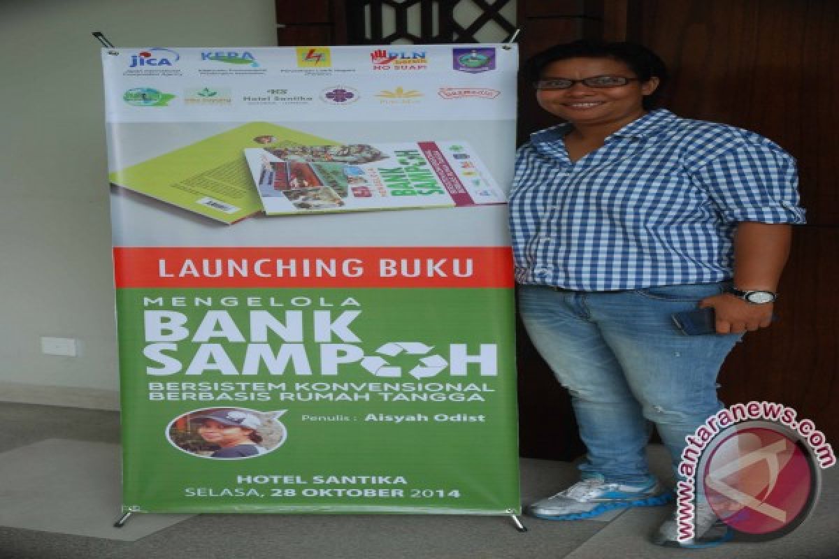 Resensi buku - Lestarikan Bumi dengan Mengelola Bank Sampah