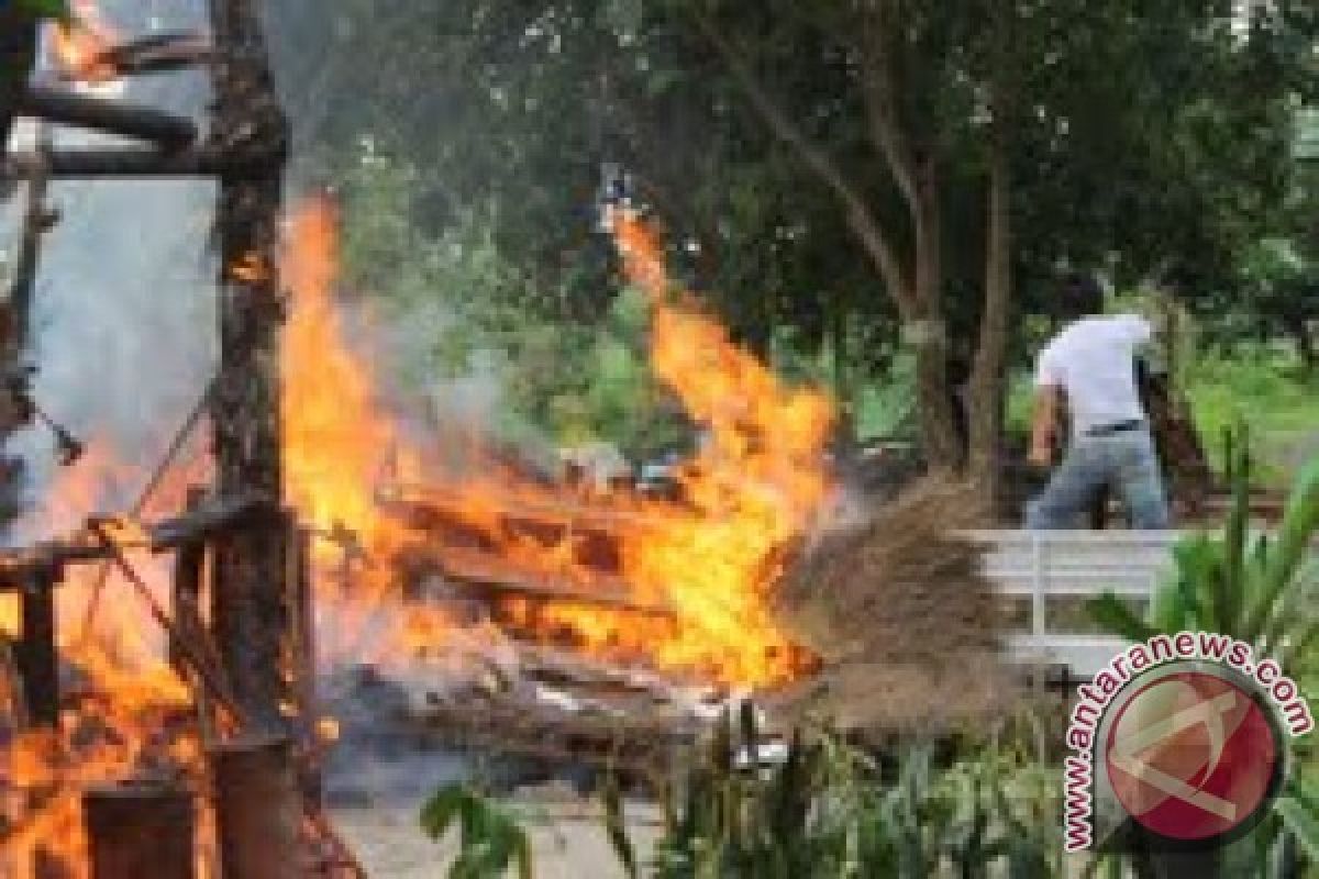 Mahasiswa UMM bakar Fasilitas Teater Kampus