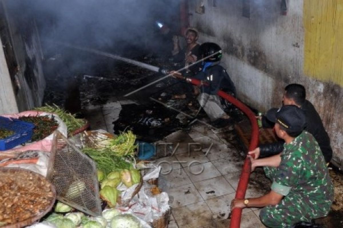 Pedagang Pasar Wonosobo "Berkabung"