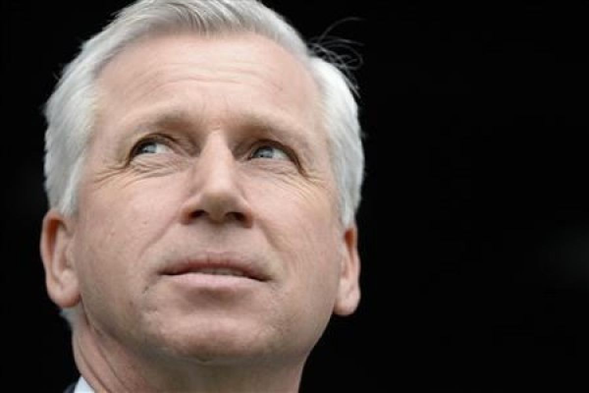 Pardew Pelatih Baru Crystal Palace