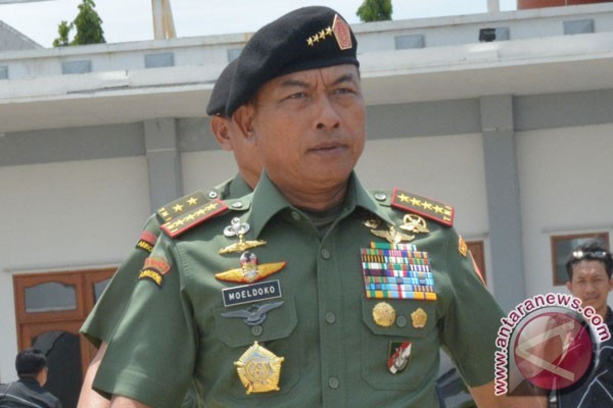 Panglima TNI Bersama Ketua KNKT "Menjemput" Totak Hitam