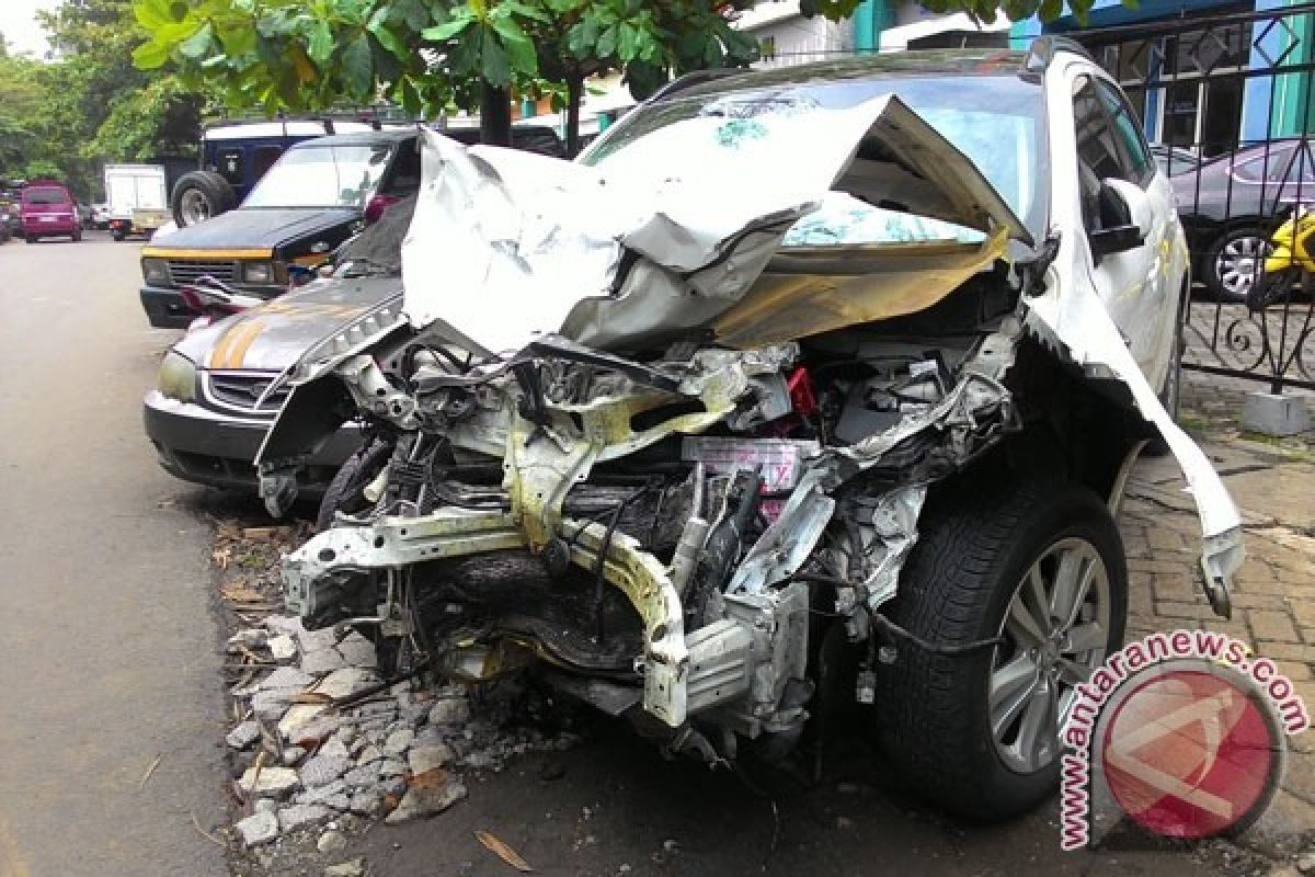 Pengemudi Outlander Maut dibawa ke BNN untuk Tes Urine