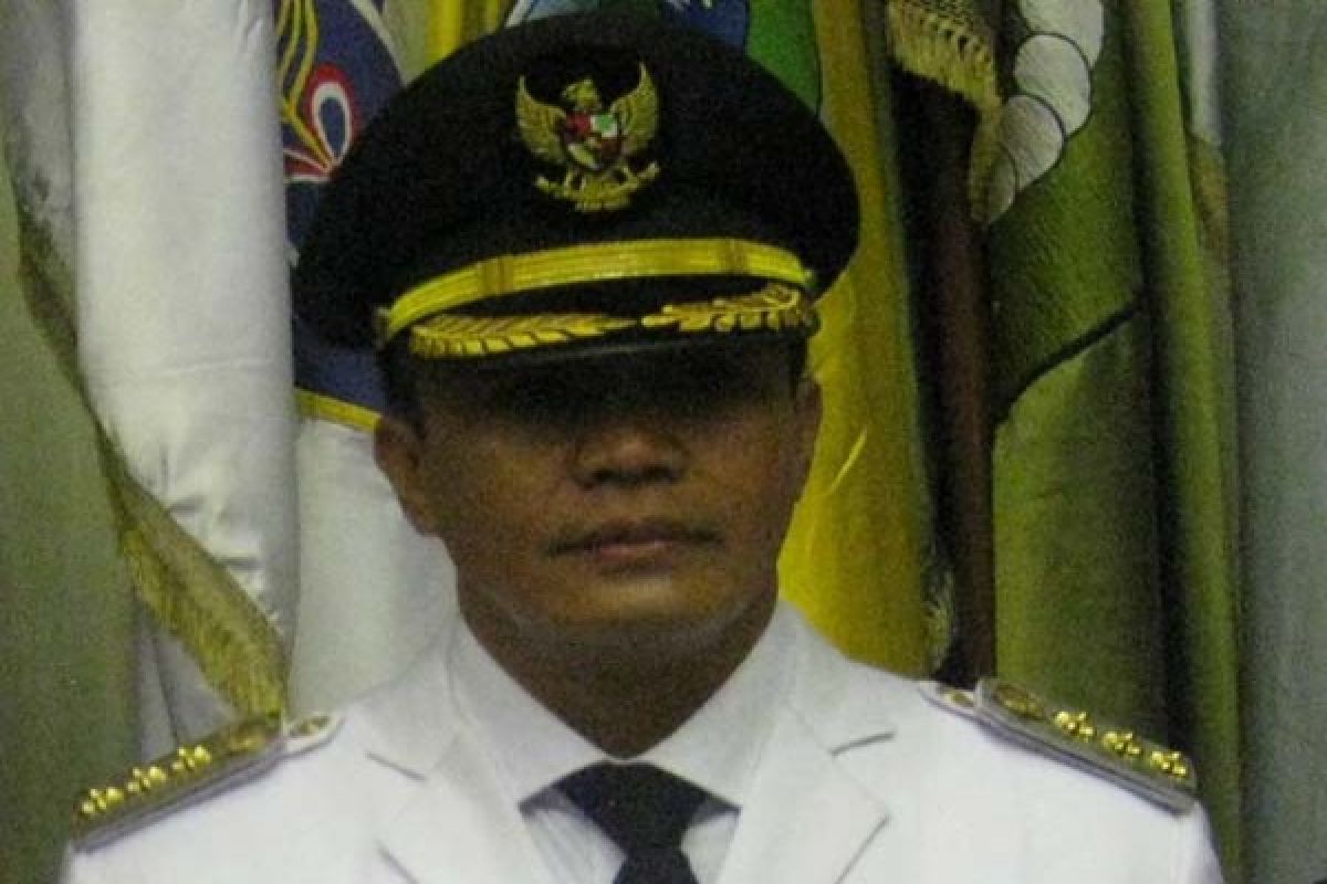 Penjabat Bupati Mubar Lantik 128 Pejabat Struktural