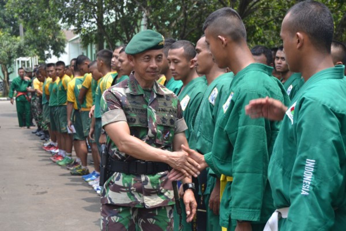 Pangkostrad Kunjungi Batalyon Artileri Pertahanan Udara 1