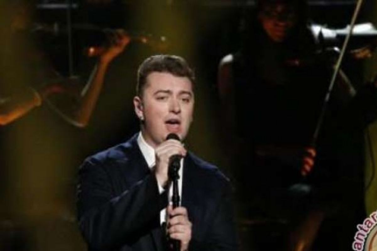 Sam Smith Raih Artis Pendatang Baru Terbaik Grammy 2015