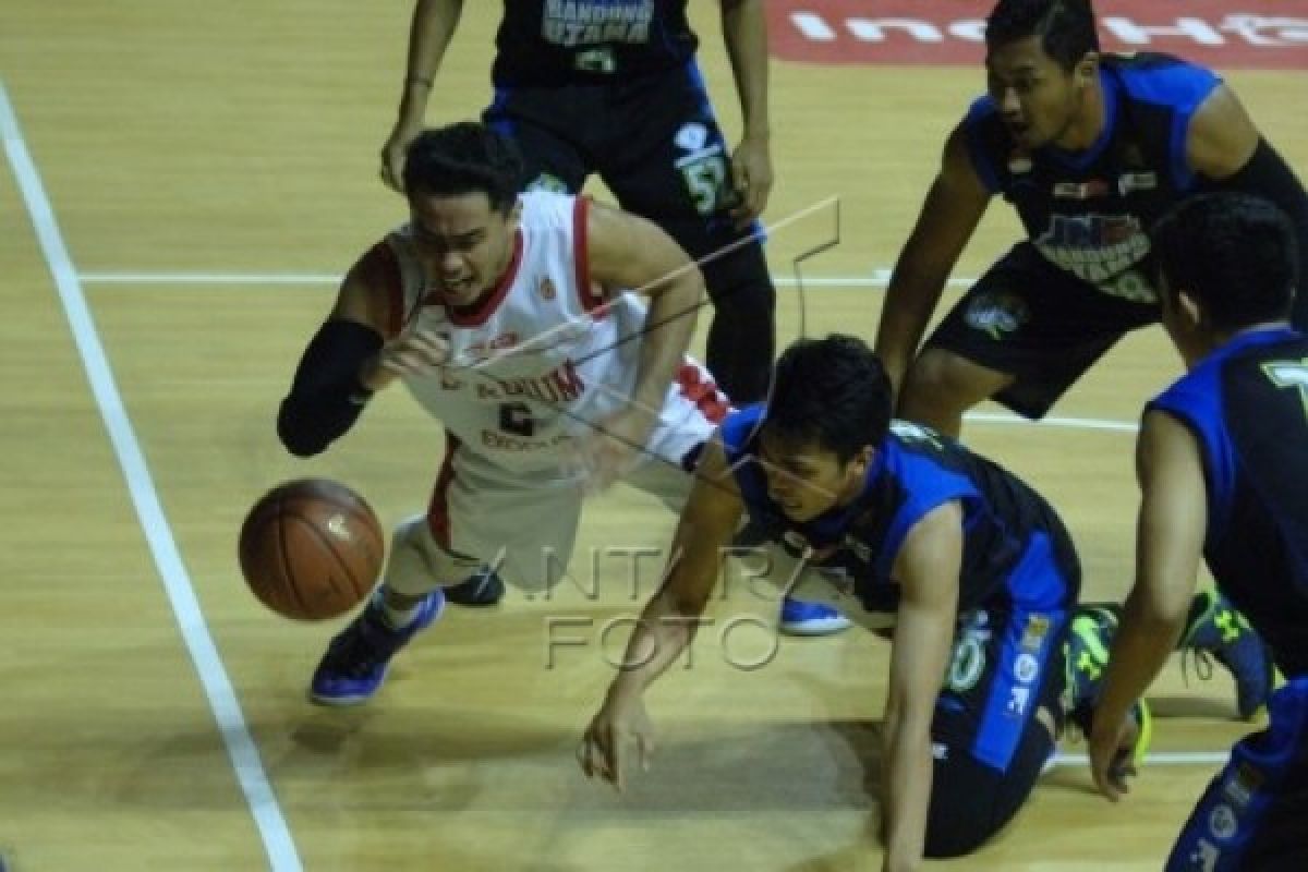 Bandung Utama Tundukkan Bimasakti Nikko Steel 64-59