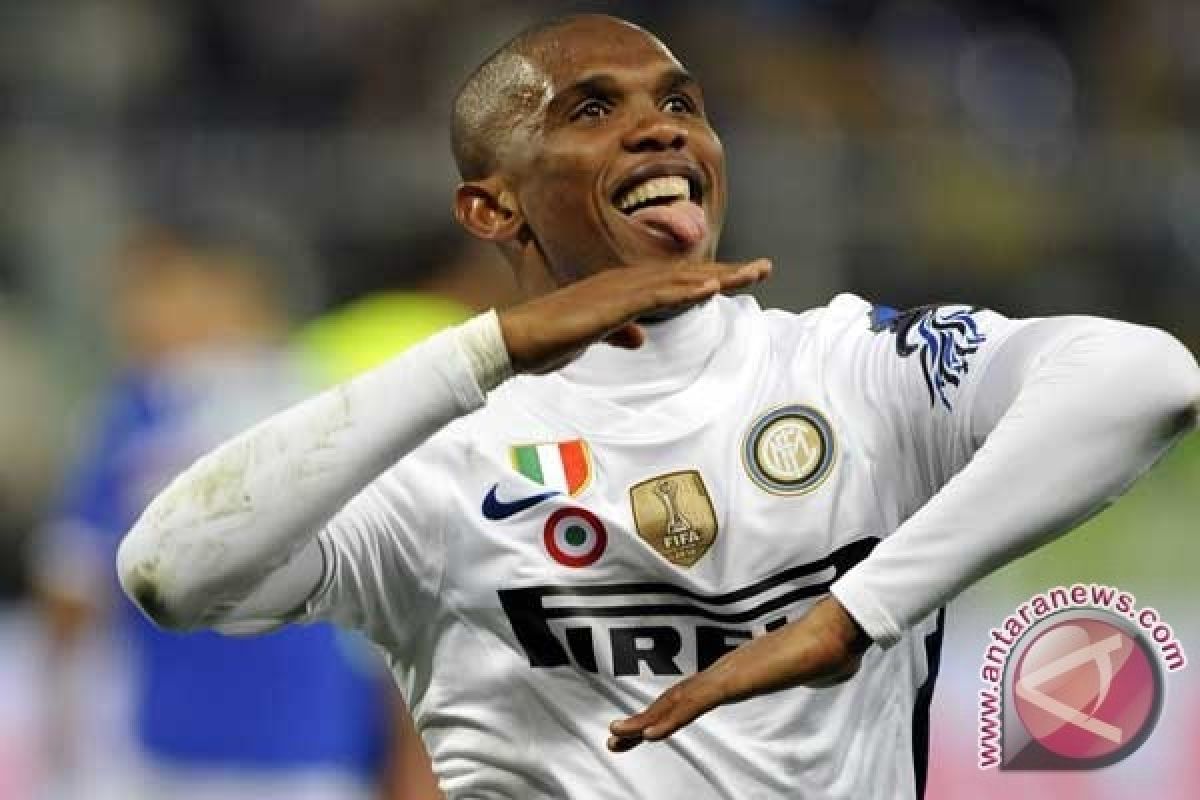 Samuel Eto'o  gantung sepatu