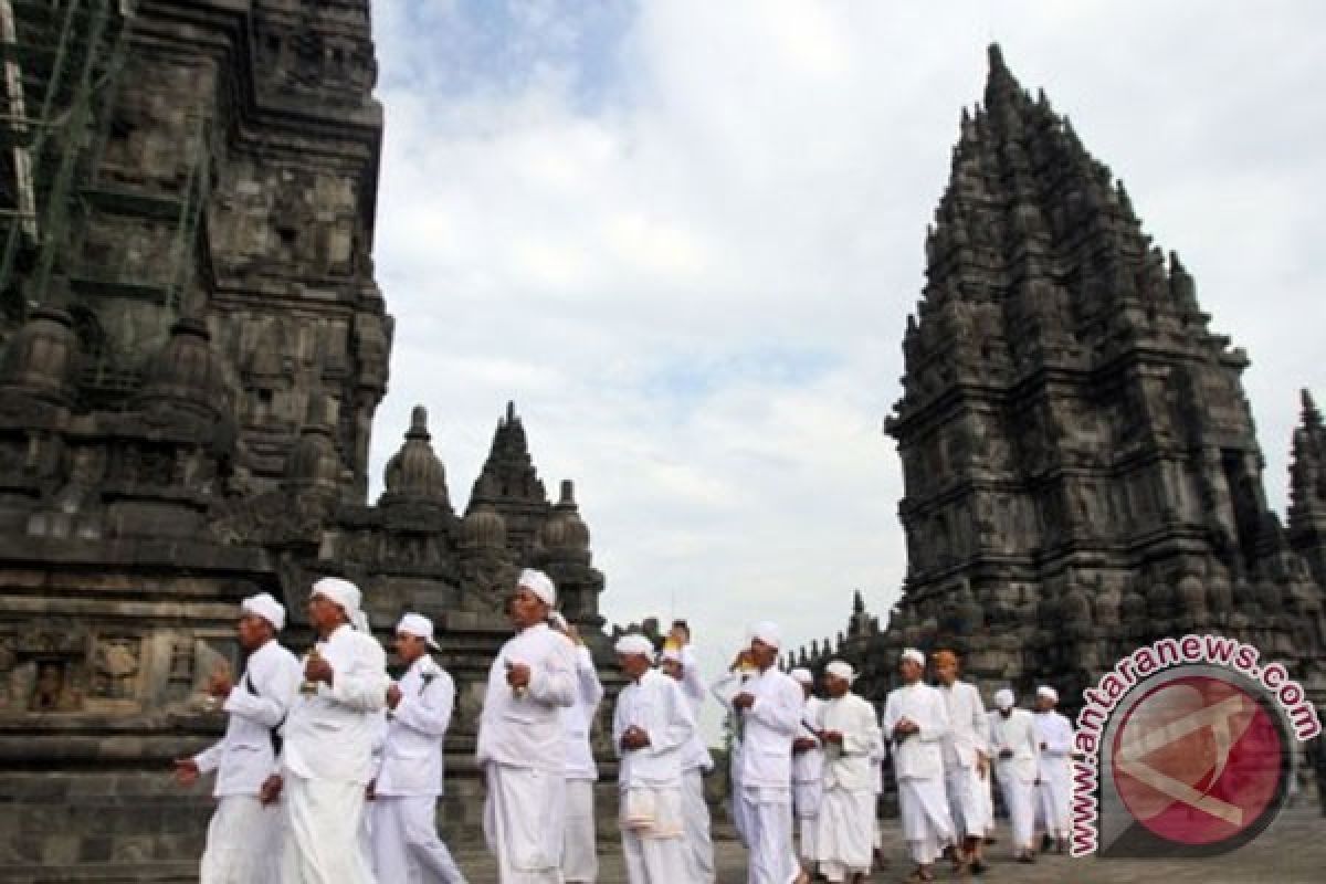 Presiden Hadiri Tawur Agung Kesanga di Prambanan