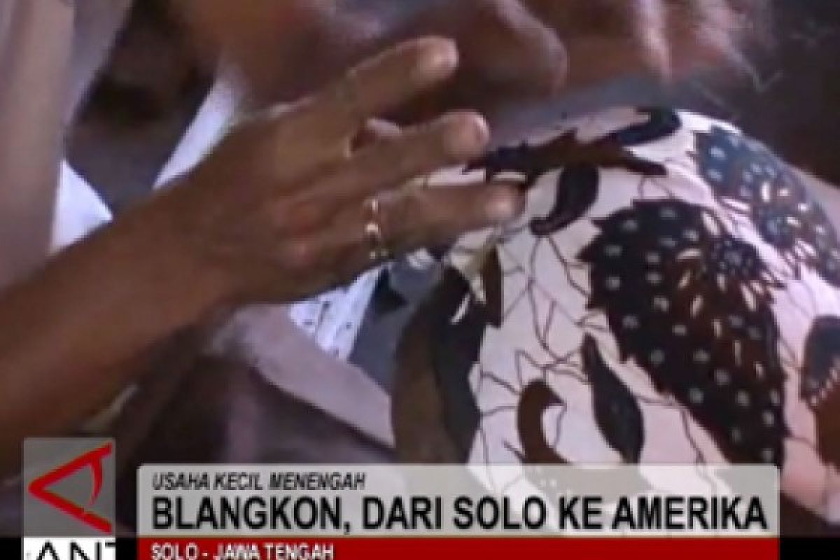 Blangkon Produksi Potrojayan Solo Banyak Dibeli Turis Asing