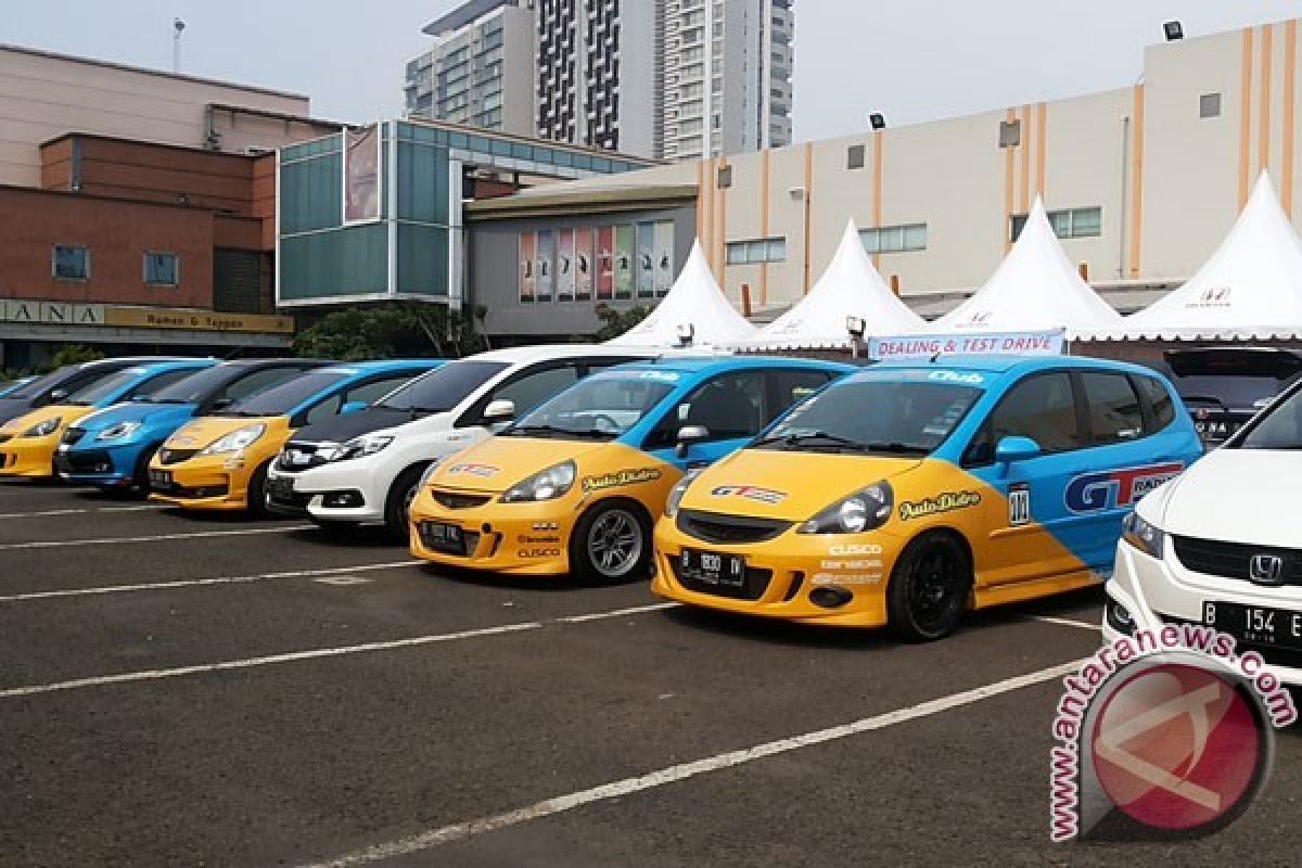 Berbagai Kegiatan Menarik Digelar HJC di Gading Auto Show