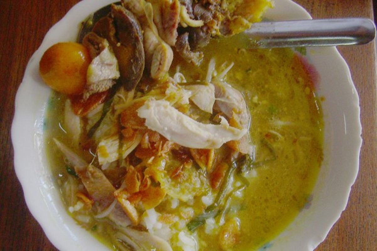 Soto Kudus Memang "Maknyus"