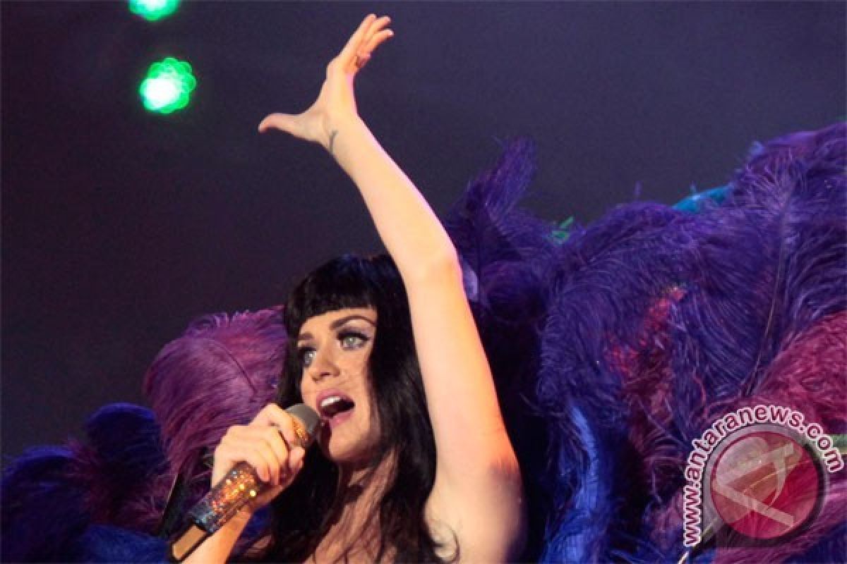 Konser warna-warni dari Katy Perry