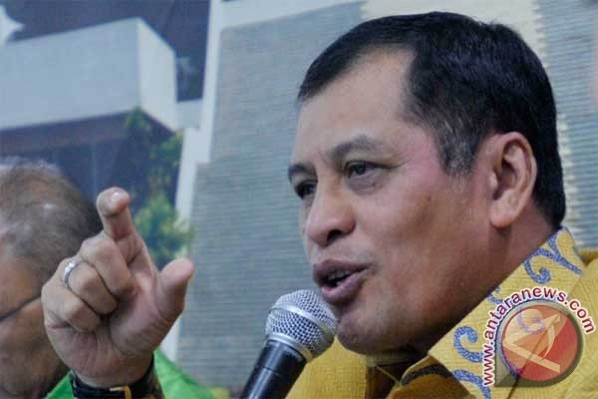 Nurdin Halid Usul FIFA Tangani Kisruh Menpora-PSSI