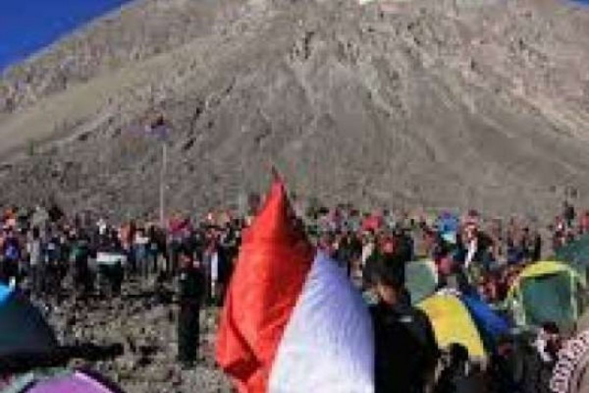 Pendaki Gunung Merapi Harap Menjaga Etika Saat Mendaki