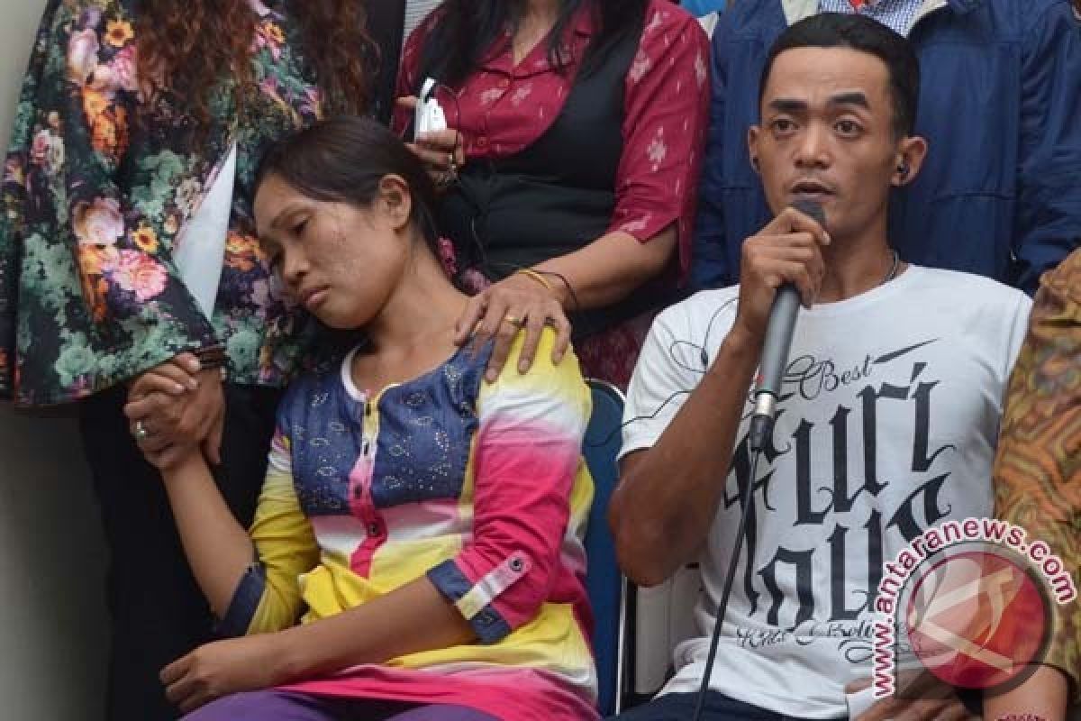 Polisi Periksa Orangtua Kandung Angeline