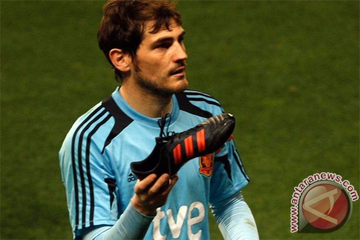 Read Madrid Bantah Tendang Iker Casillas