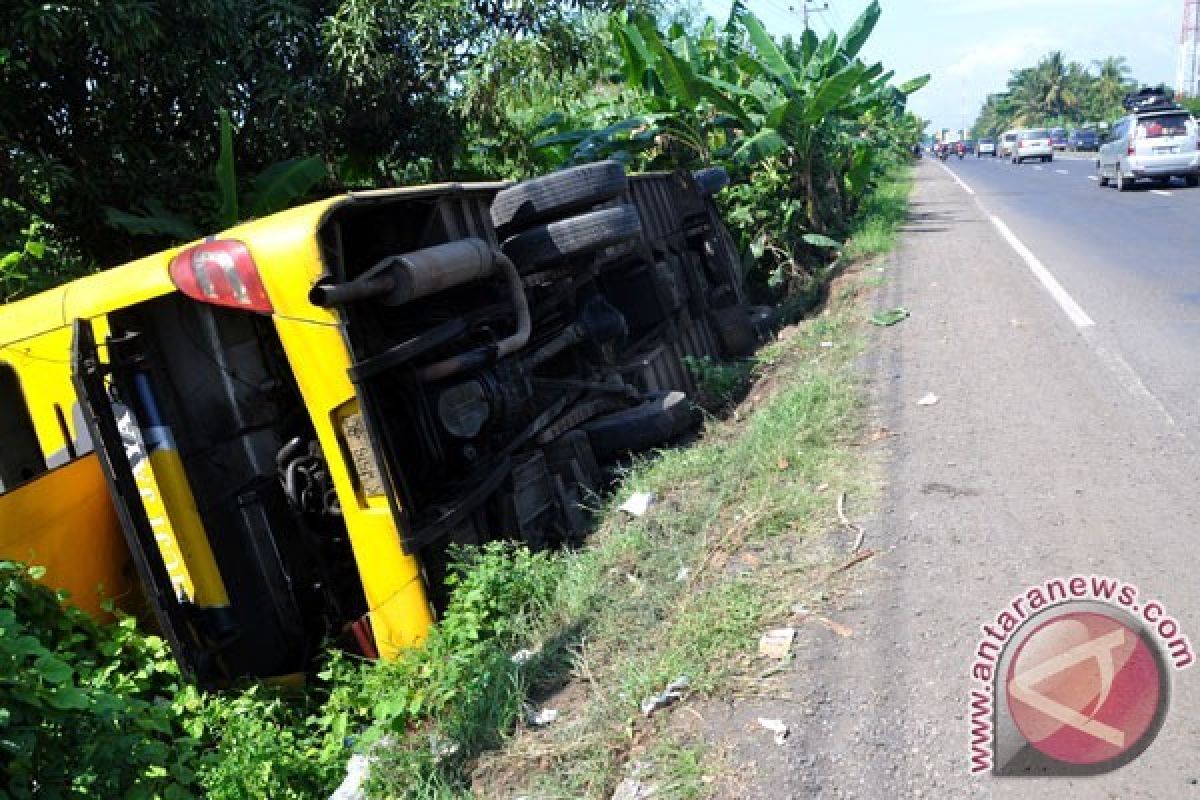 Four Killed InTraffic  Accident