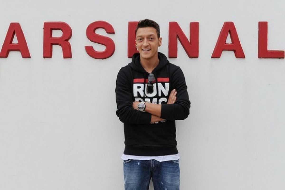 Ozil dan Nasri Ucapkan Selamat Idul Fitri