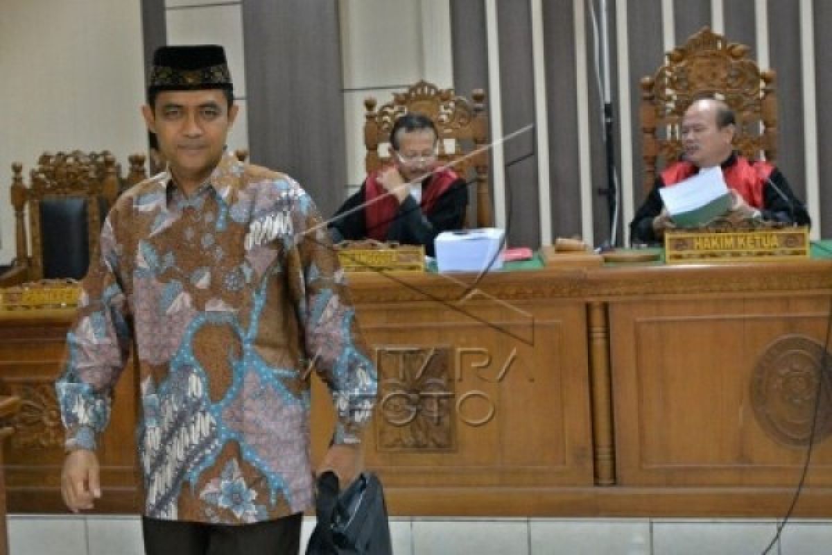 Ikmal Jaya Divonis Lima Tahun Penjara