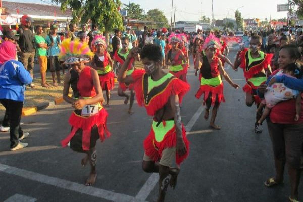 Perlombaan tarian tradisional meriahkan peringatan HUT RI