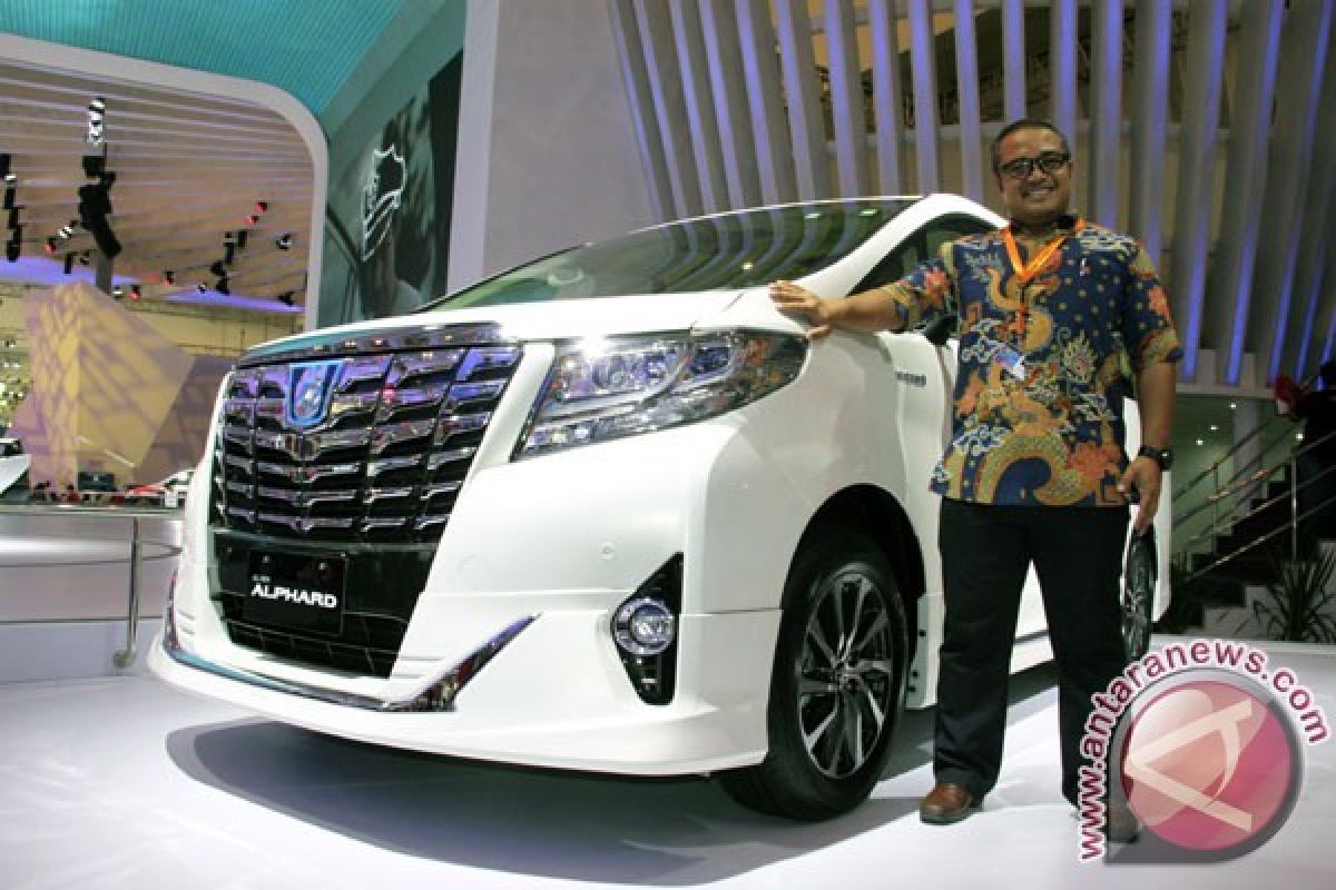 Alphard Hybrid, Lebih Mewah, Lebih Ramah