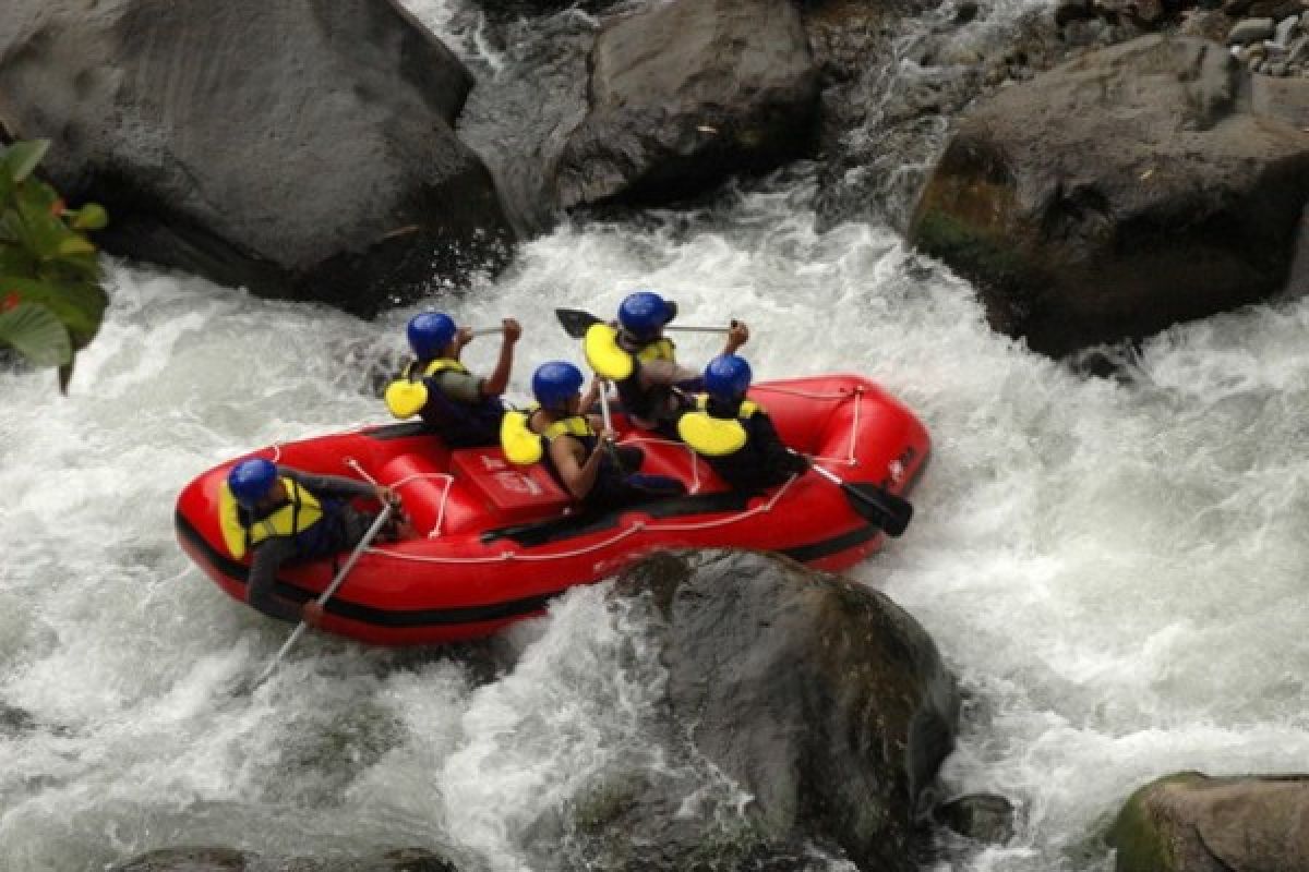 Ekonomi Lesu, Bisnis Arung Jeram Pun Agak "Kering"